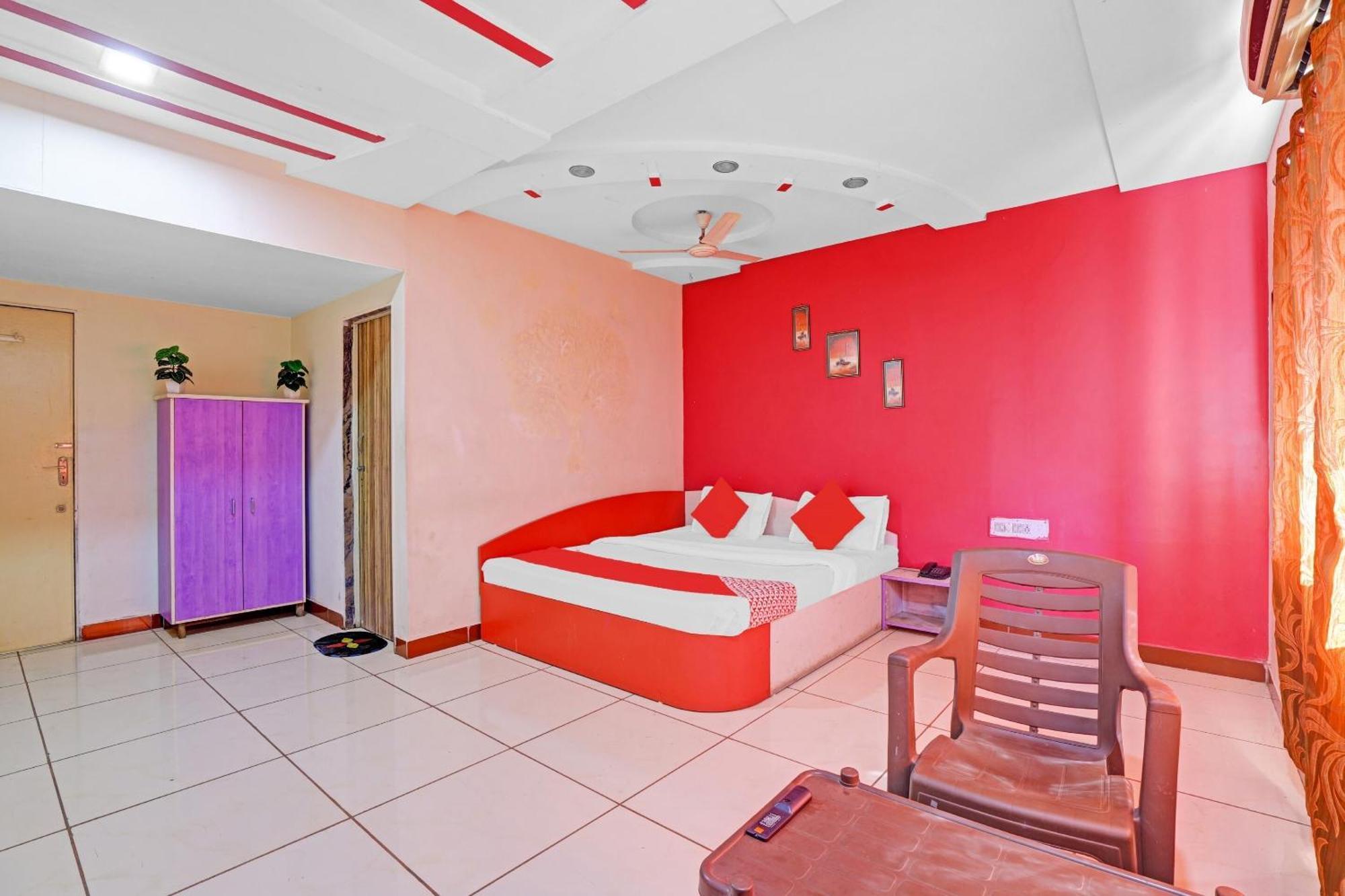 Hotel Velvet Райкот Екстериор снимка