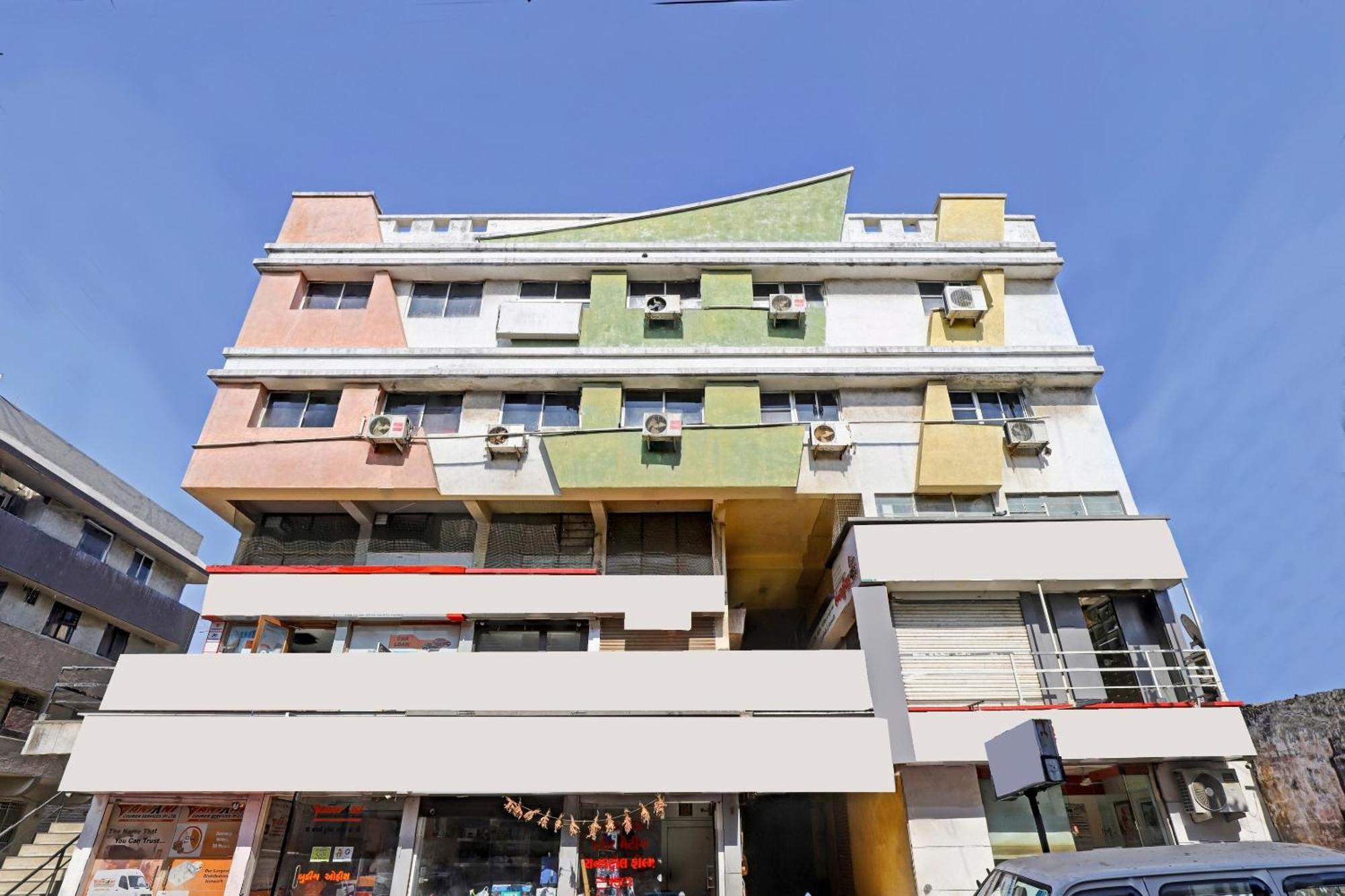 Hotel Velvet Райкот Екстериор снимка